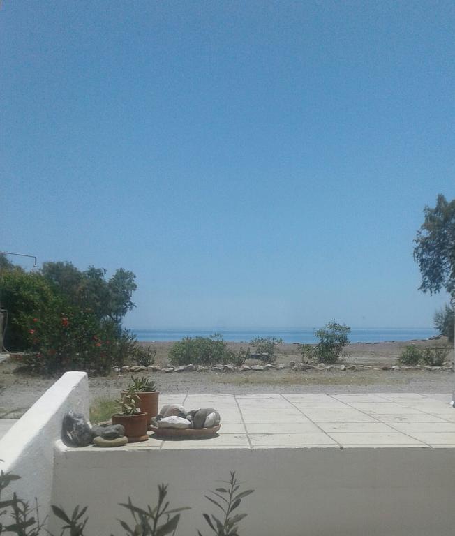 Vamare Beachfront House Gennadi Luaran gambar